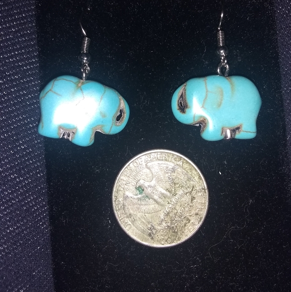 ADORABLE!/ BABY ELEPHANT NECKLACE SET ❤️ - Picture 3 of 13